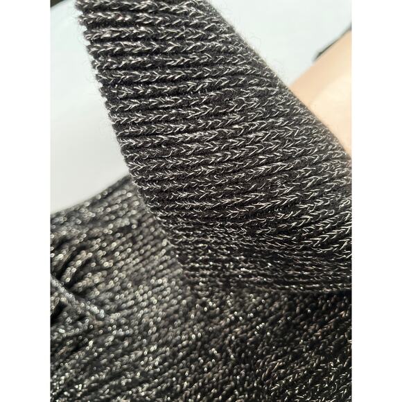 Nanette Lepore Scarf Gloves Hat Set of 3 Pieces Black Silver Metallic - Picture 5 of 7